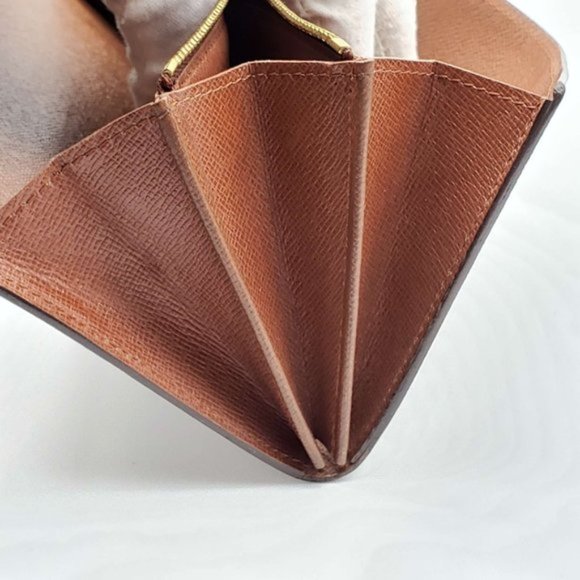 Louis Vuitton Pochette Monnaie Monogram Wallet - Picture 11 of 16